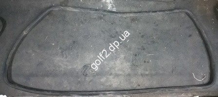 Уплотнитель лобового стекла г2 б/у